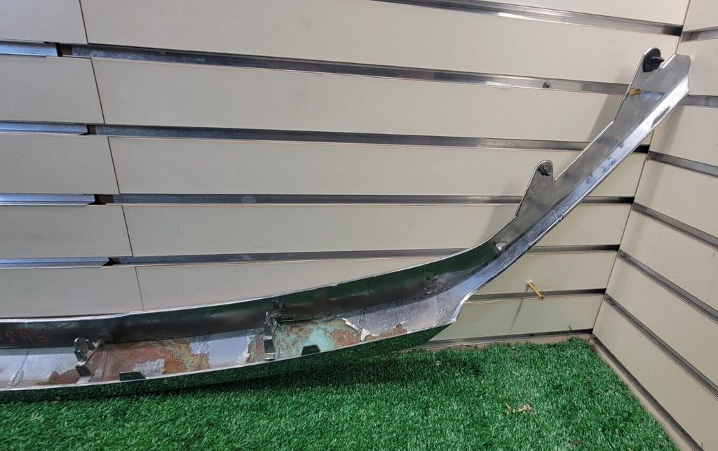 🔥10-12 Ford Fusion Front Top Upper Center Grille Chrome Trim Molding Assembly