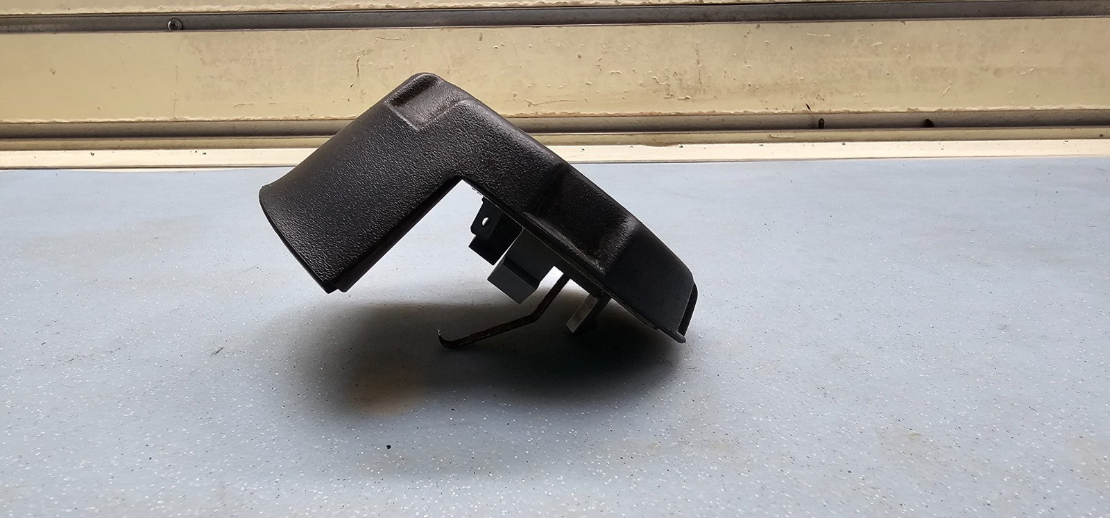 🔥1988-1994 Chevy Silverado Suburban Sierra Blazer Horn Cap Complete BLACK OEM