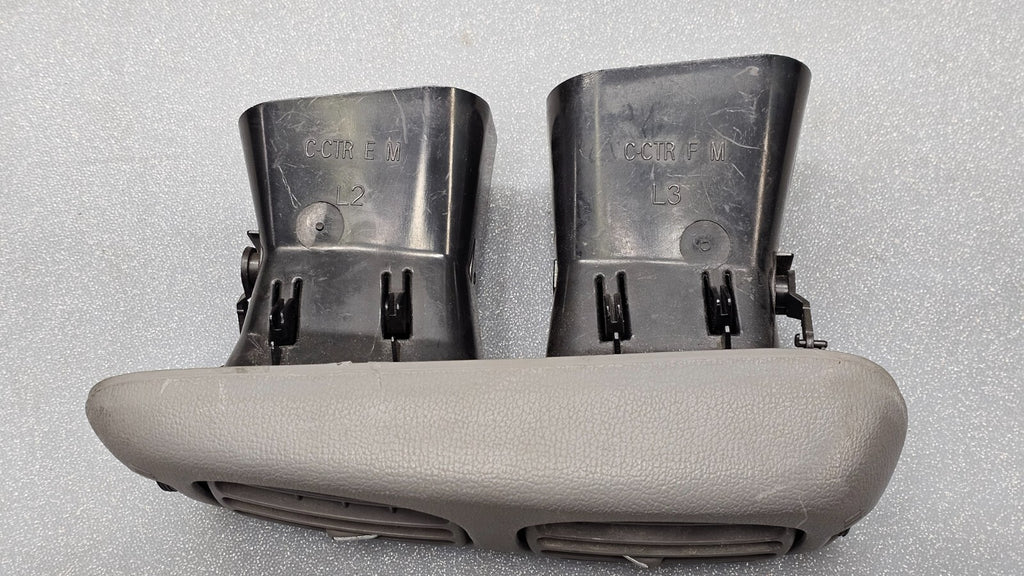 🔥03-09 Chevy Trailblazer EXT Center Dash Air Vent Heater Conditioning Gray OEM