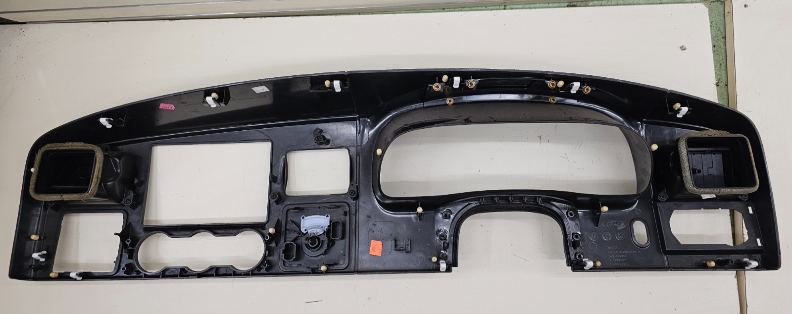 🔥05-07 Ford F250 Dash Instrument Cluster Speedometer Bezel Trim Panel Black C23