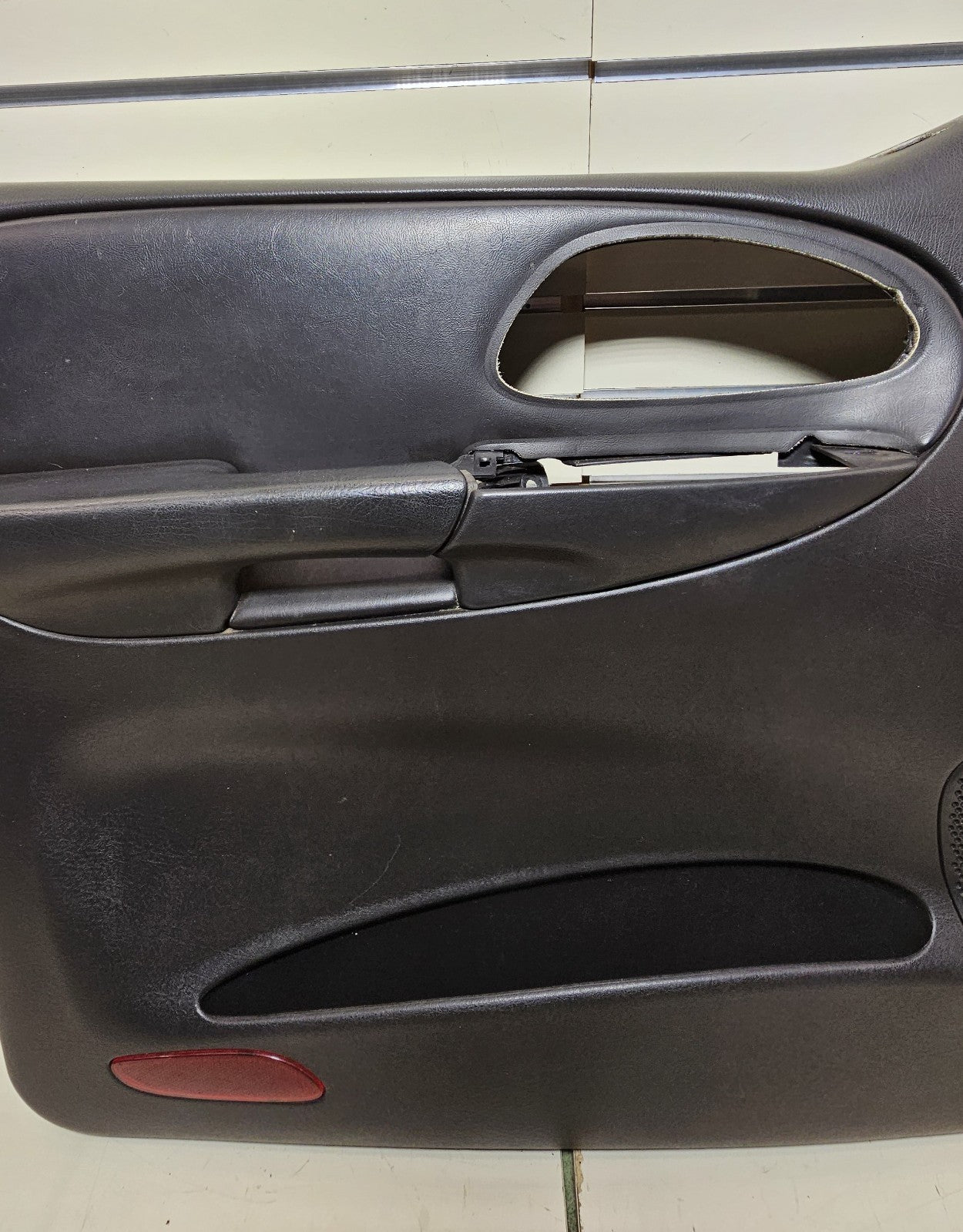 🔥2002-2009 CHEVY TRAILBLAZER Door Panel  Front LEFT Driver Arm Rest BLACK D8