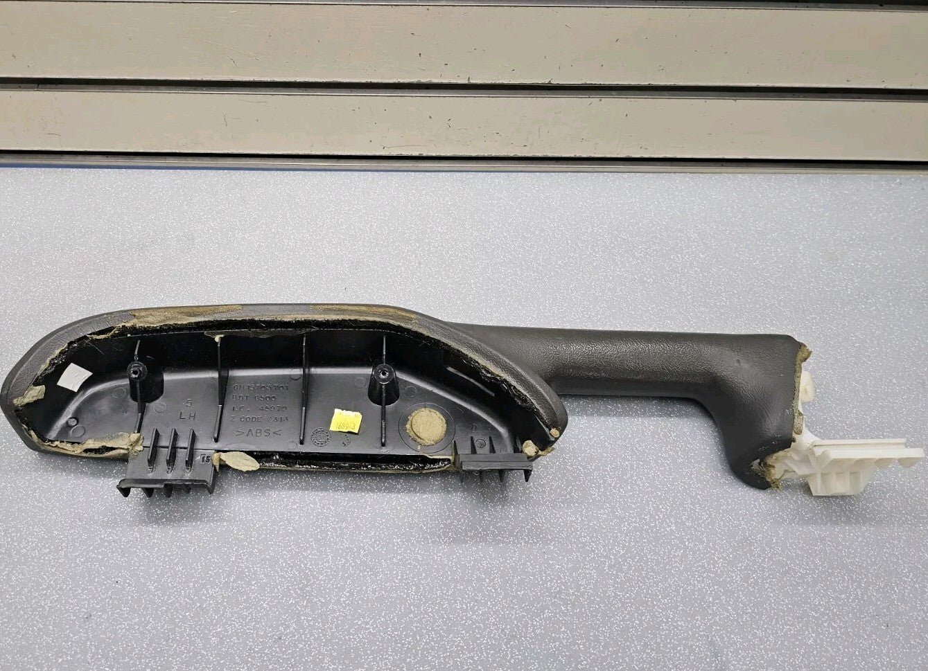🔥03-06 Chevrolet GMC Silverado Tahoe Front Left Door Armrest Handle Graphite H2