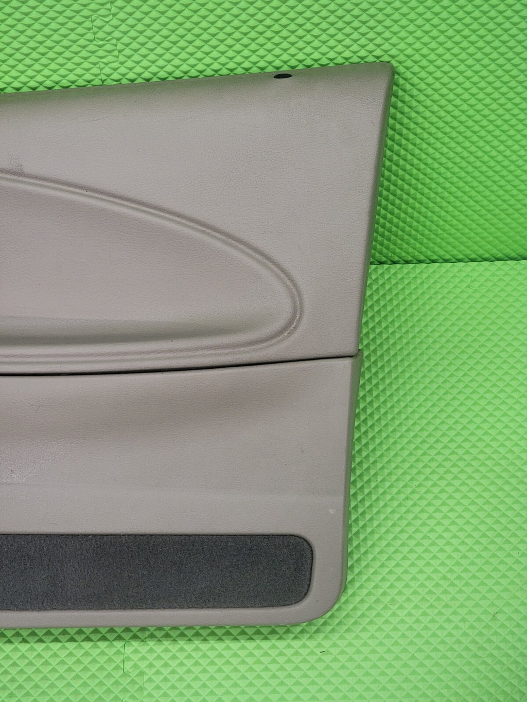 🔥94-04 Ford MUSTANG Interior DOOR Panel Front RIGHT  w/Auto gray  D19