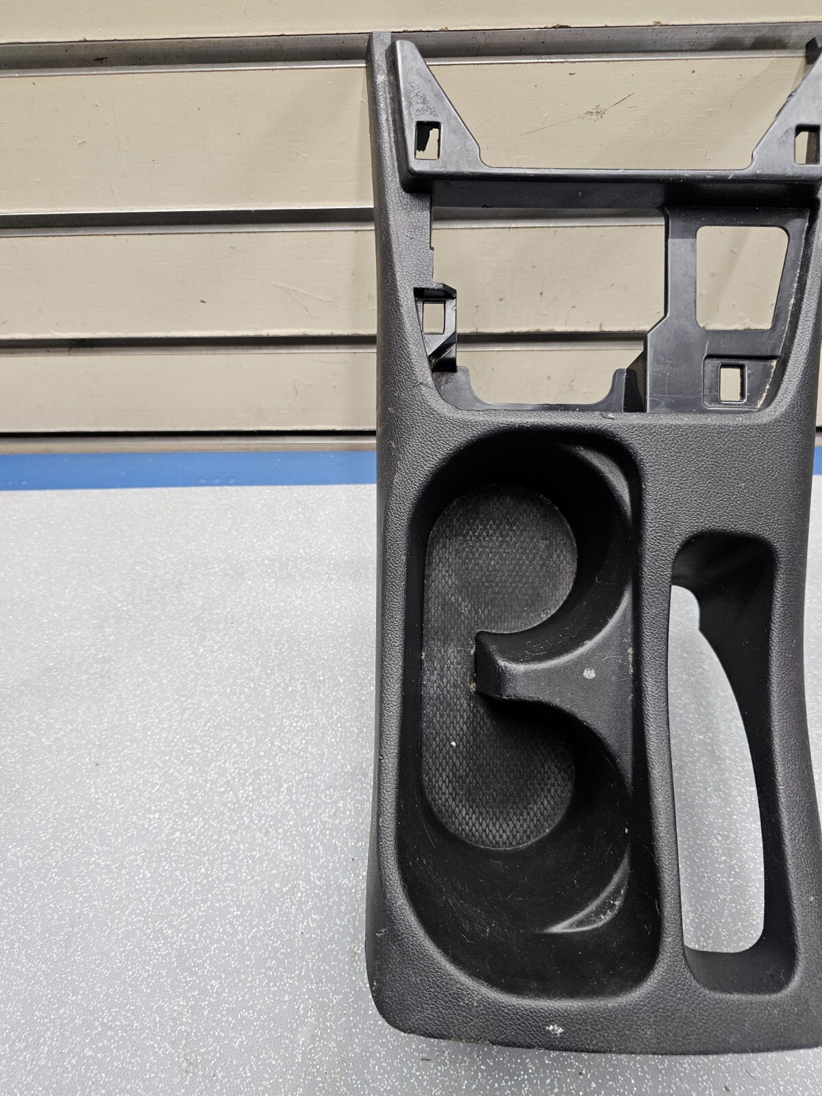 🔥13-15 MITSUBISHI ASX 3 CENTRE CONSOLE CUP DRINK HOLDER GEAR LEVER TRIM PANEL
