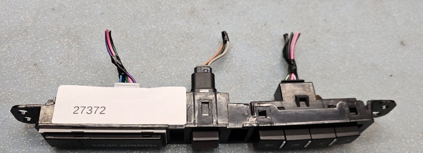 🔥06-24 Acadia Savana Sierra Hazard Light Control Switch Restraint Module PANEL