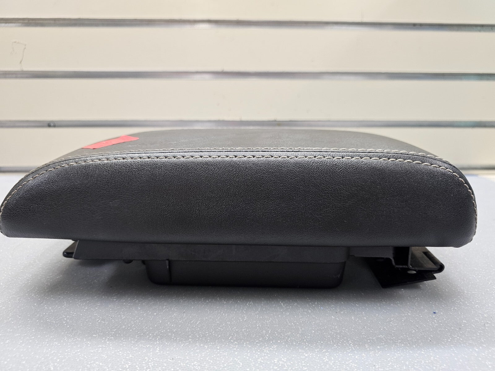 10-12 Fusion Milan Front Center Console Lid Armrest Cover Top Pad Assembly Black