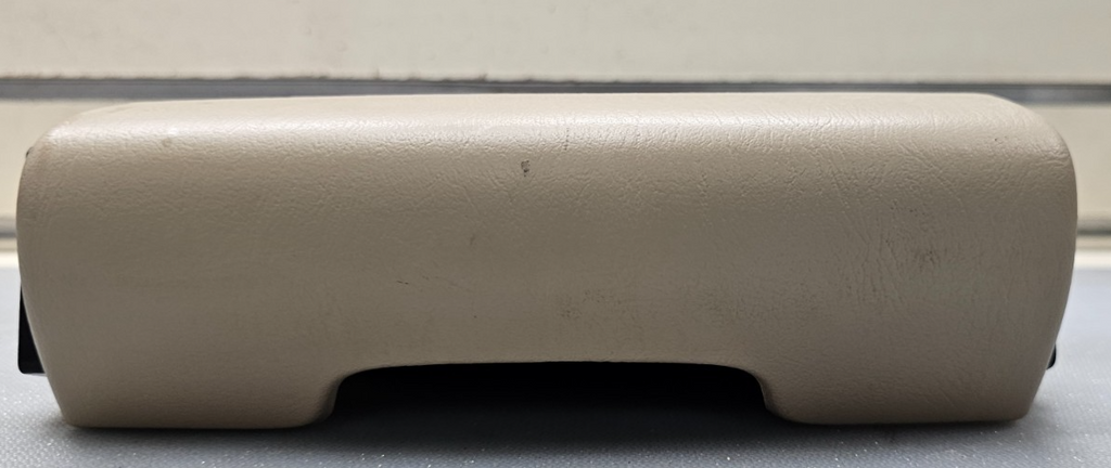 🔥00-05 BUICK LESABRE Front Dash Storage Cubby Assembly