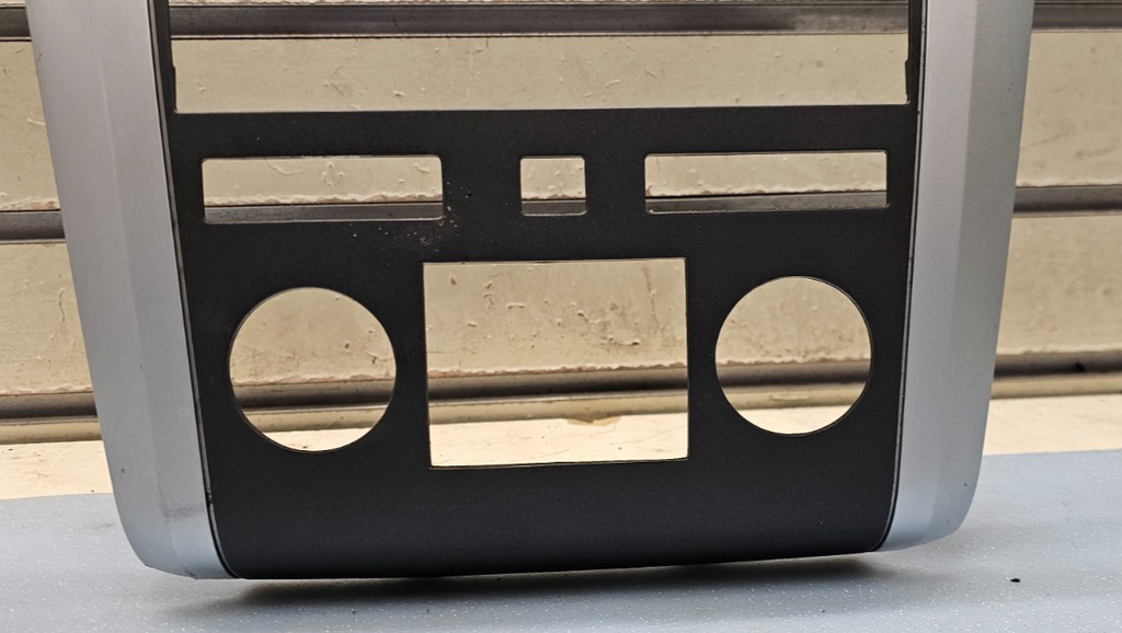 🔥09-12 Chevrolet Traverse Center Dash Radio Climate Control Cover Bezel silver