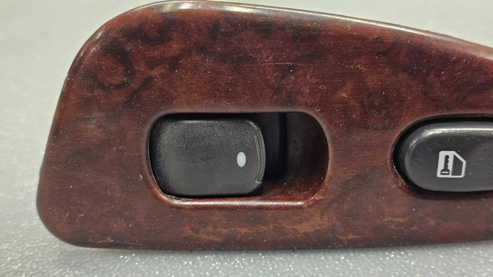 🔥04-07 Chevy Malibu Front Right Passenger Power Window Door Switch Lock Wood