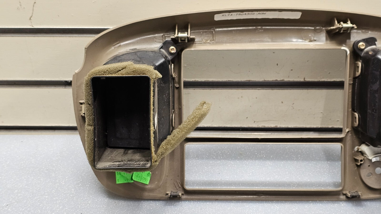 🔥97-03 Ford F150 Center Dash Radio Climate Trim BEZEL Panel AIRBG Line TAN