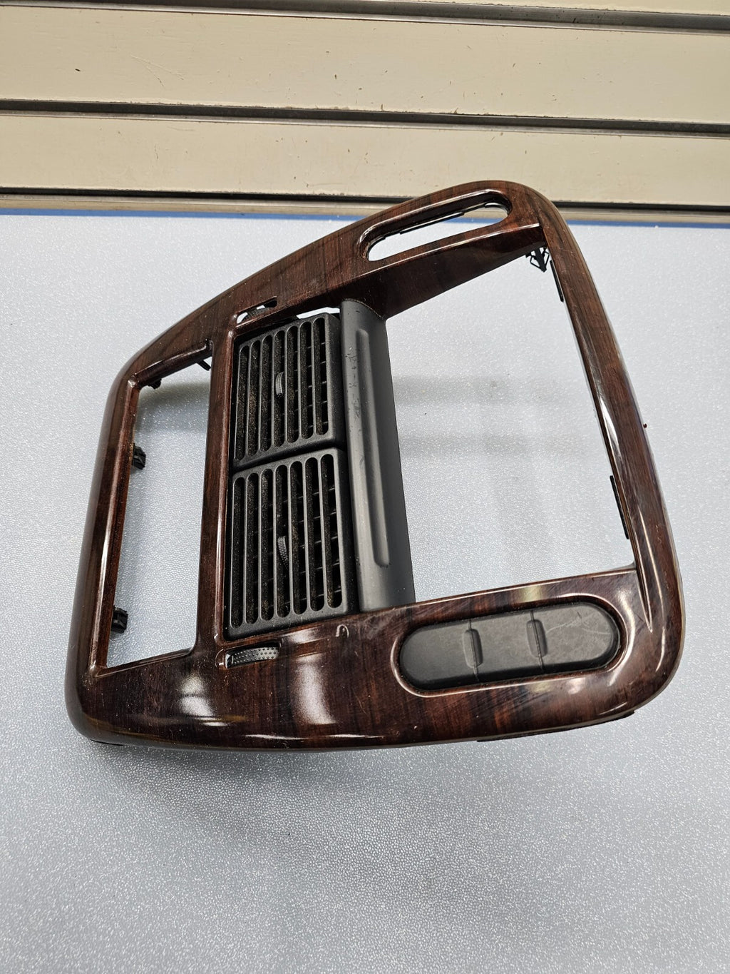 02-05 FORD EXPLORER RADIO AUDIO CLIMATE TEMPERATURE CONTROL BEZEL TRIM WOODGRAIN
