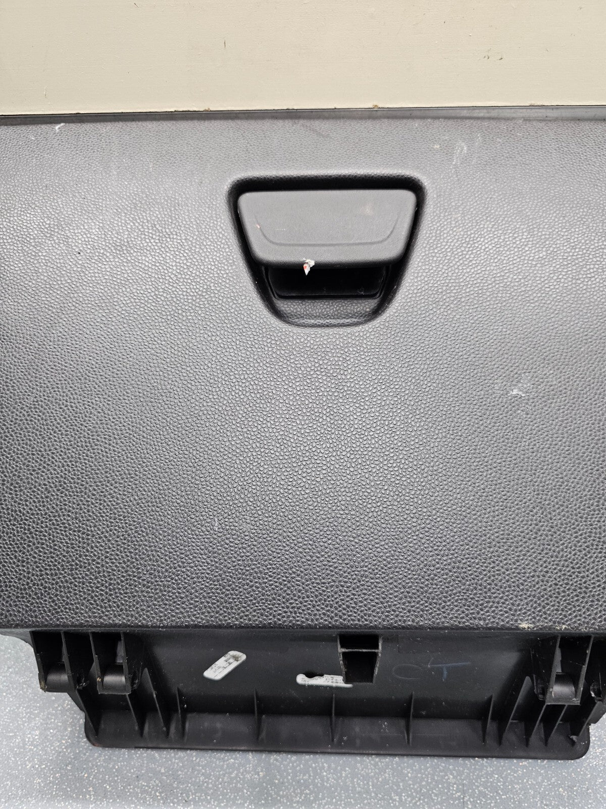11-19 Ford Fiesta Dash Glove Box Compartment Storage Handle Assembly Black OEM