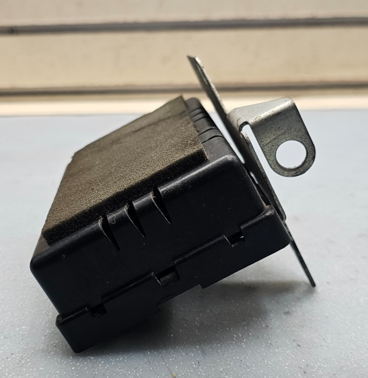🔥1998-2002 Lincoln Town Car Air Ride Suspension Control Module Assembly