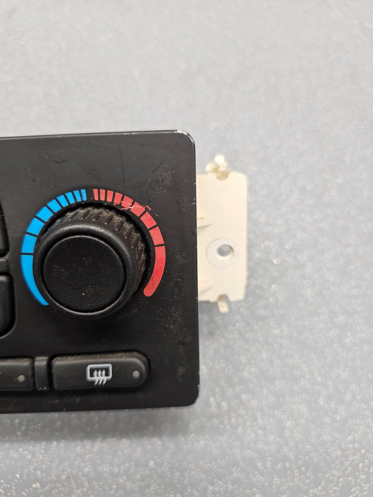 03-09 chevy Silverado SIERRA TRAILBLAZER DASH Heater A/C Climate Control DIGITAL