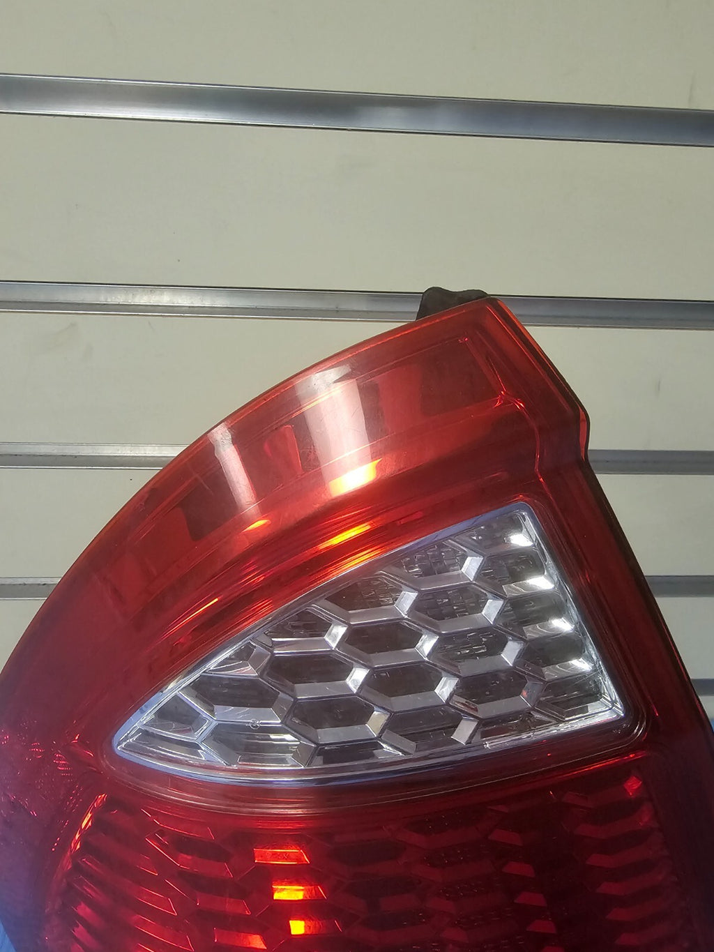 10-12 Ford FUSION Tail Light Break Stop Light Lamp Assembly RIGHT Passenger OEM