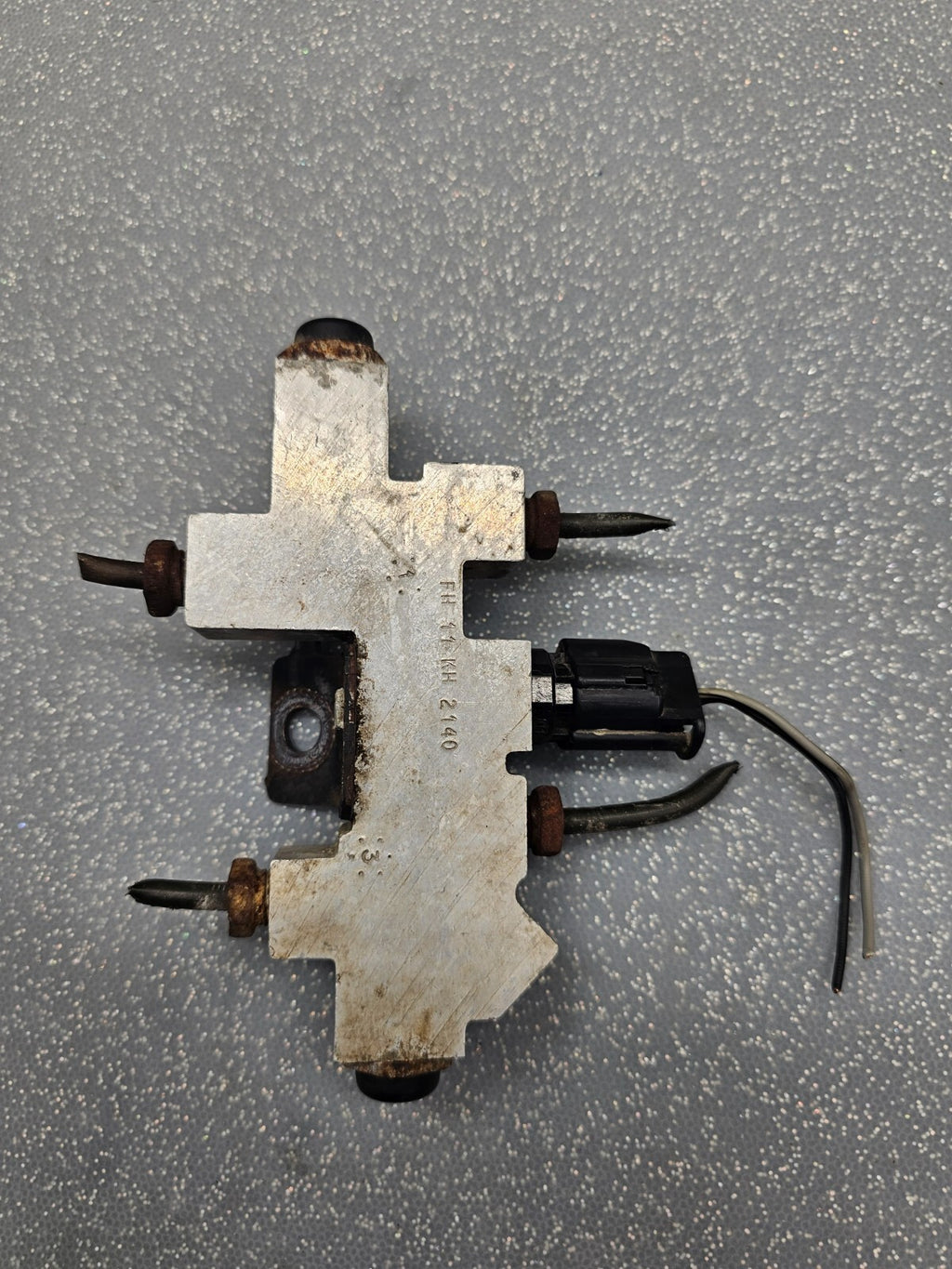 🔥1998-2001 DODGE RAM 1500 2500 & DAKOTA & DURANGO ABS BRAKE PROPORTIONING VALVE