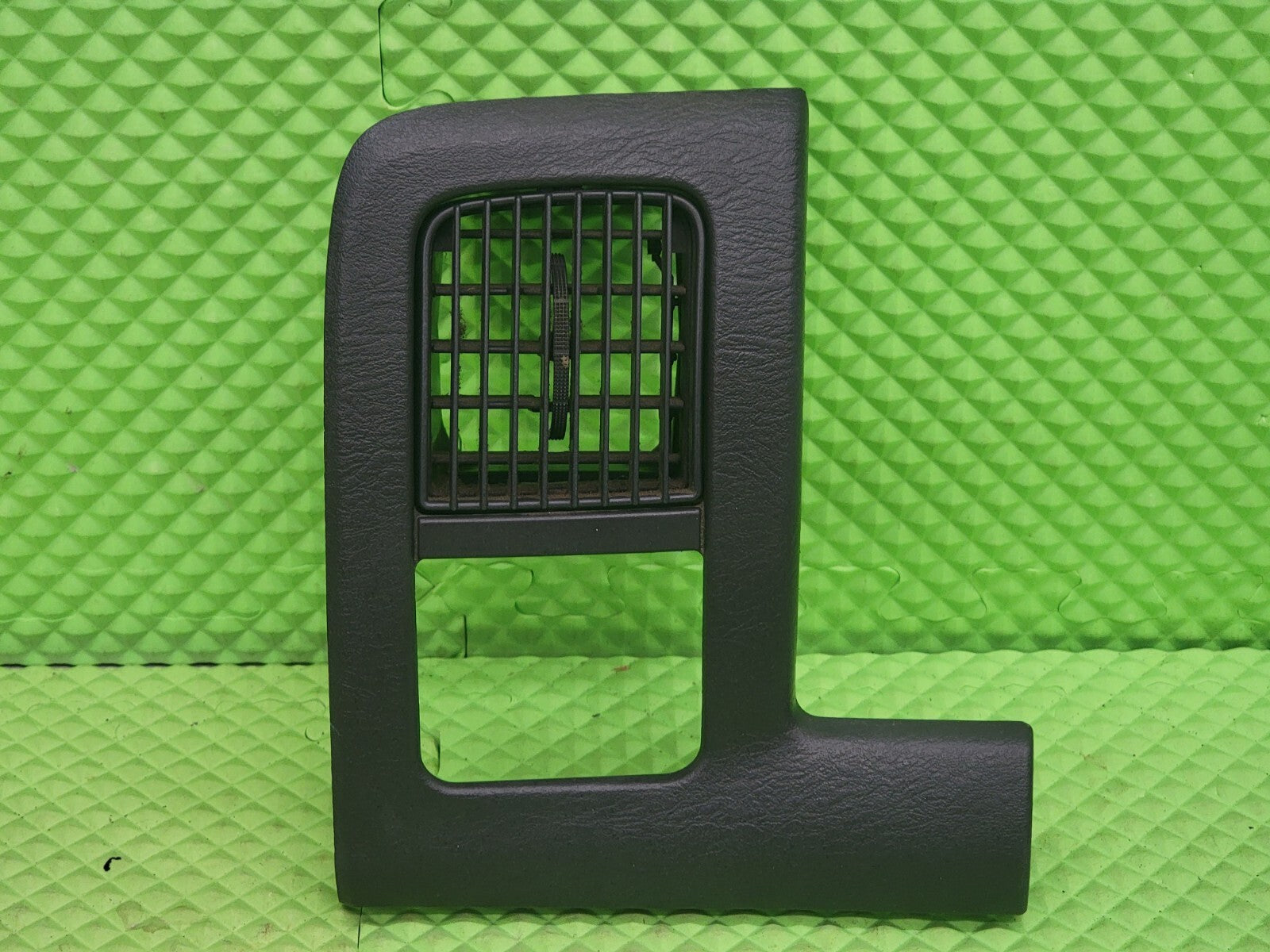 🔥02-05 Dodge RAM Front Left Driver Side A/C Heat Air Vent Taupe BLACK VT7
