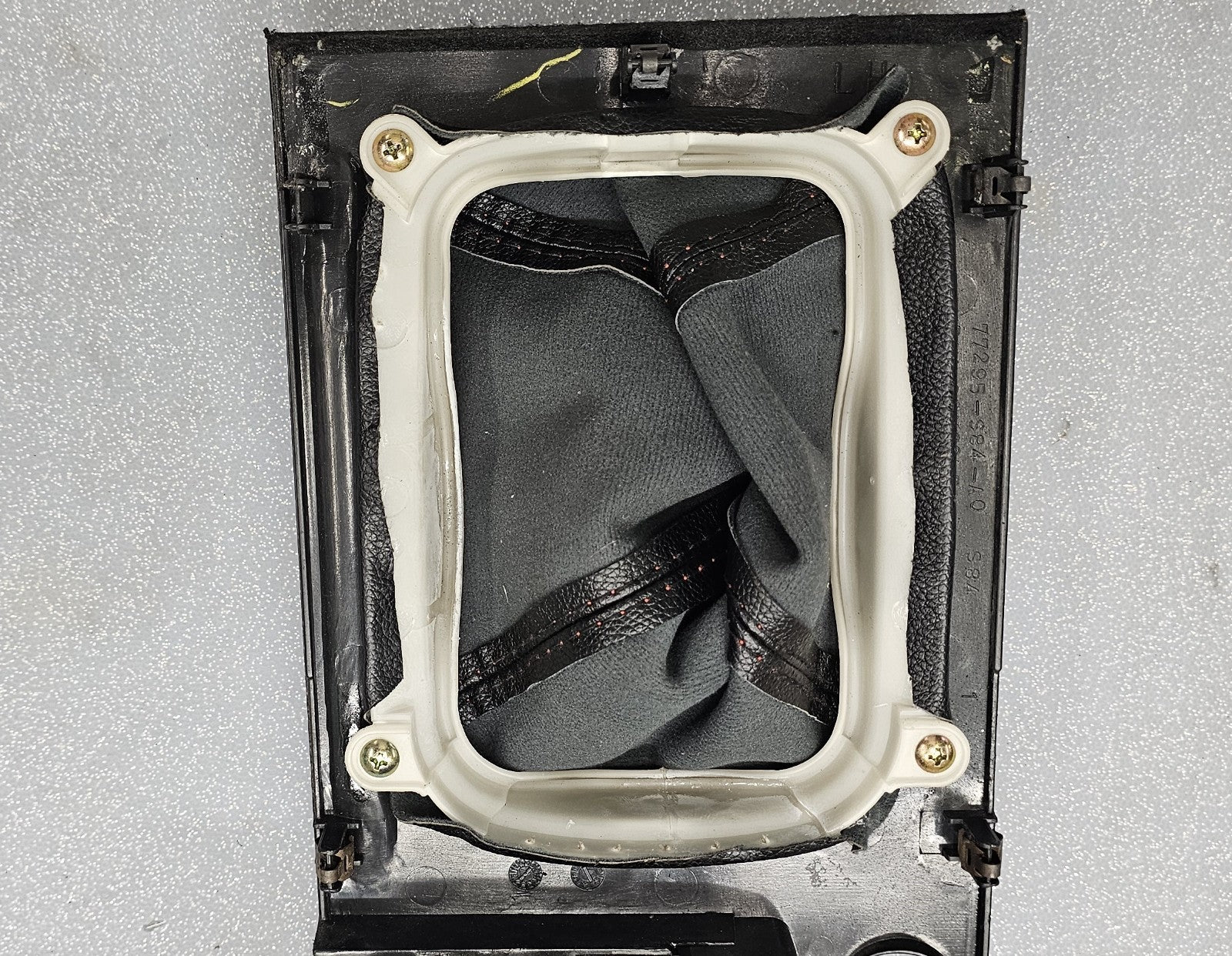 🔥98-02 Accord USDM Center Console Gear Selector Shifter Shift Panel Bezel Black