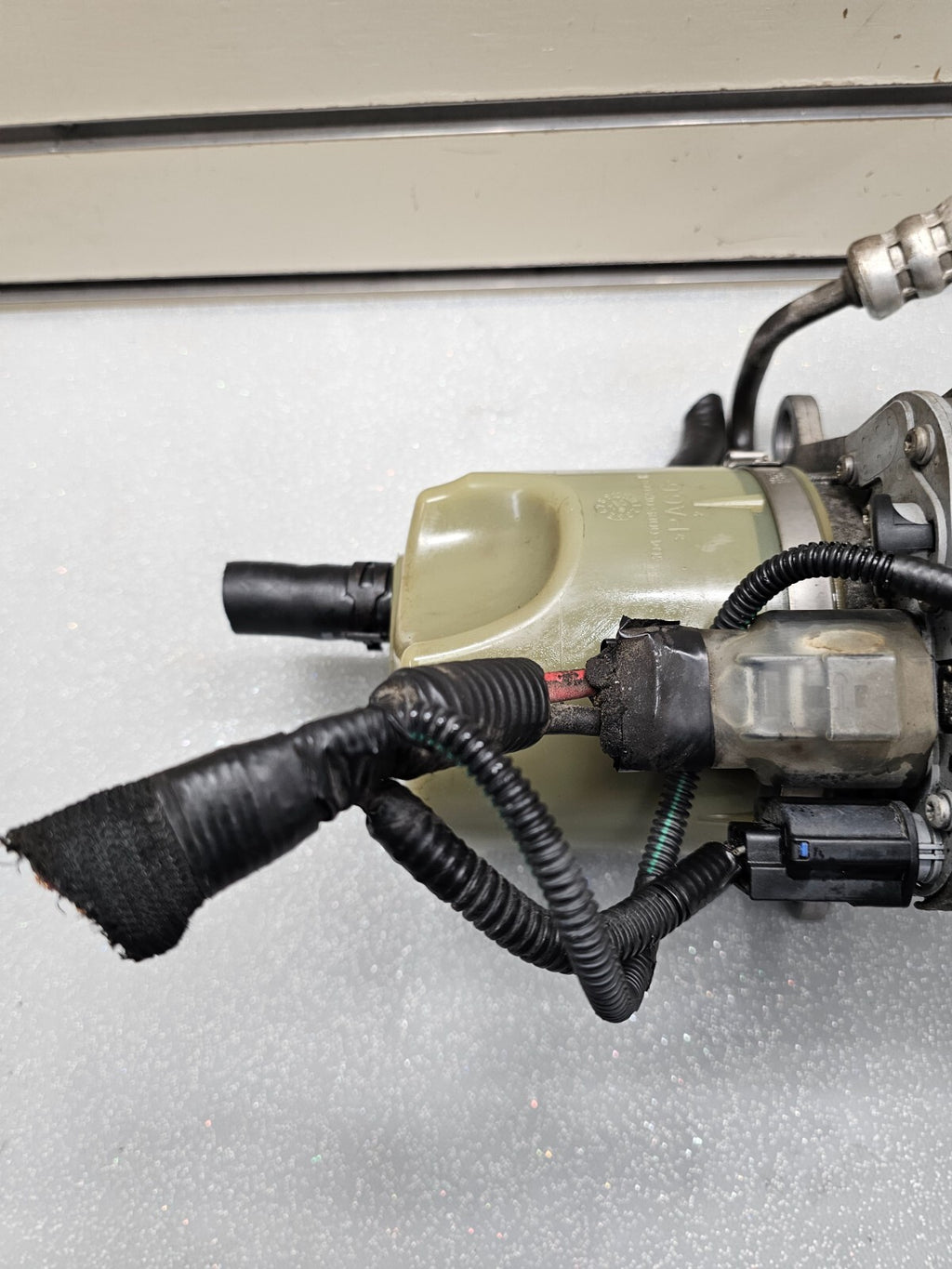 04-13 Volvo S40 C30C70 Electric Power Steering Pump w/Pigtails Upgrade Assembly