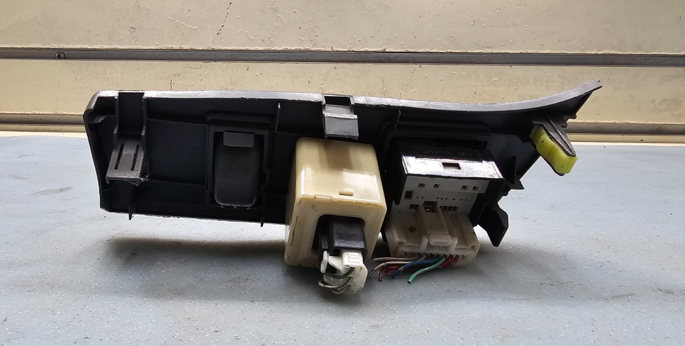🔥01-05 Toyota RAV4 Mirror Switch Panel OEM Gray