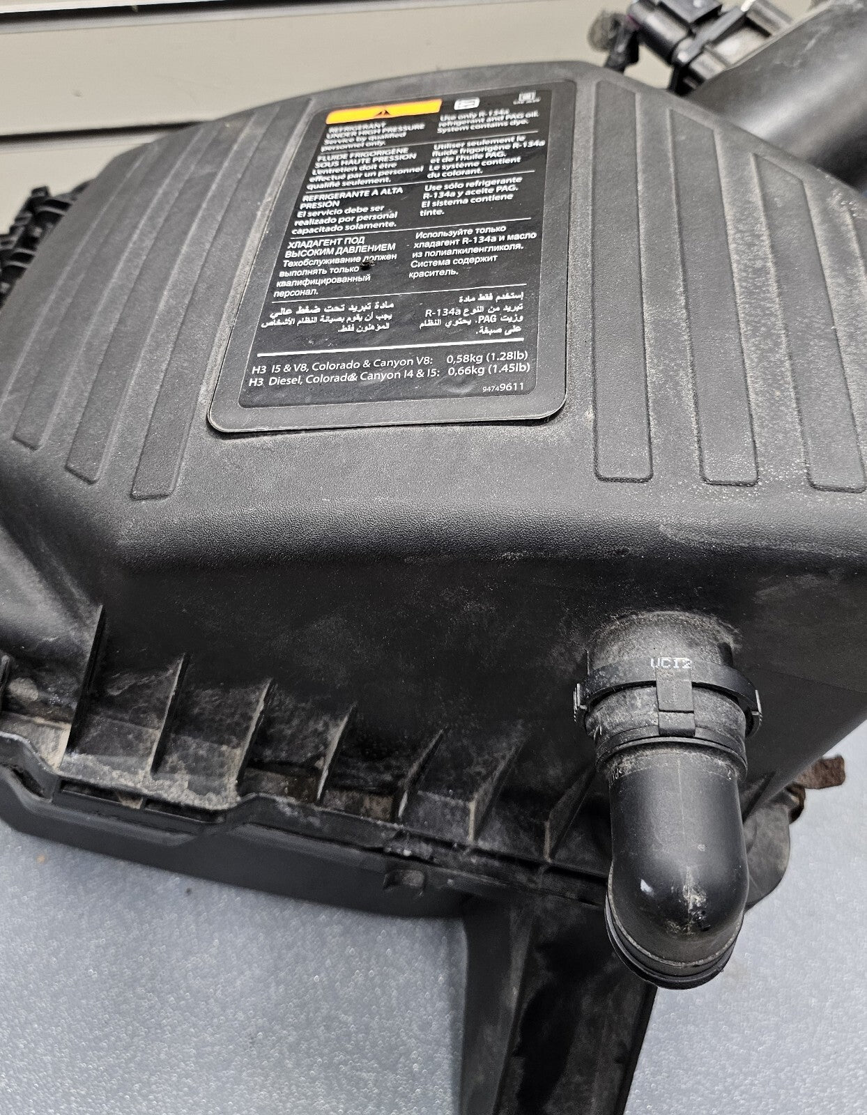 08-12 Chevy Colorado GMC Canyon 2.9L 3.7L Air Cleaner Filter Intake Box Housing