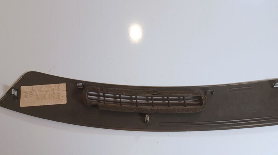 🔥2005-2007 CHRYSLER 300 UPPER DASHBOARD PAD TRIM DEFROSTER PANEL OEM DP5