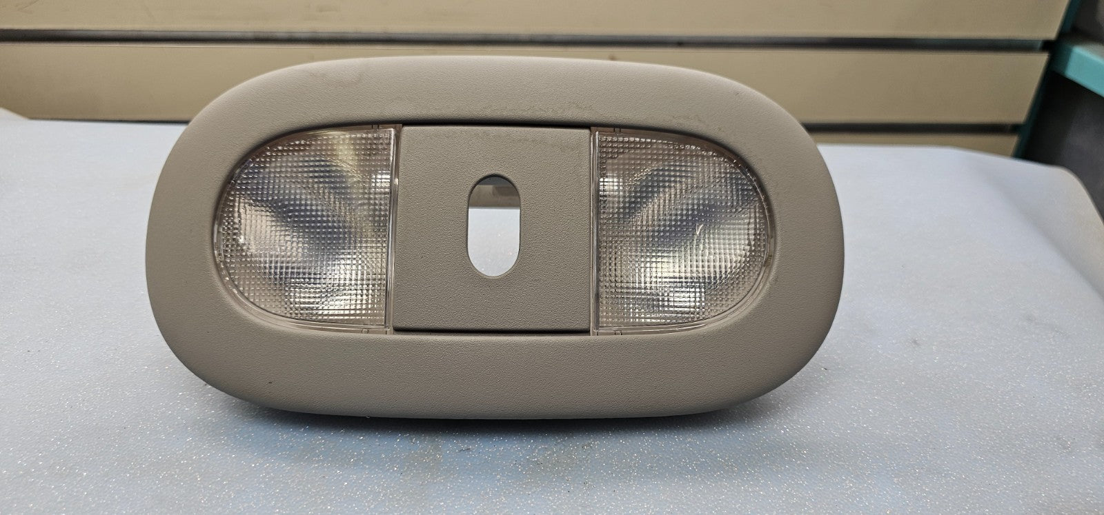 🔥04-08 Ford F-150 Front Dome Map Light Lamp Roof Switch Console Lens GRAY OEM
