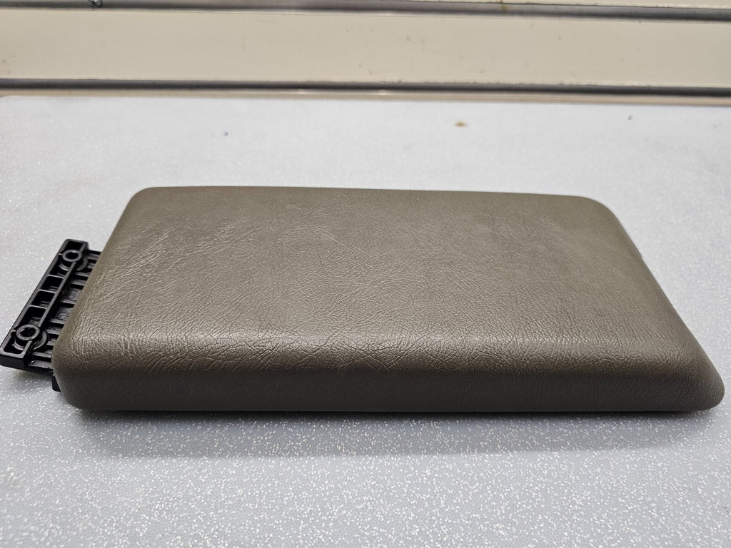 🔥94-00 Mercedes W202 C220 C280 Center Console Storage Lid Armrest Assembly Tan