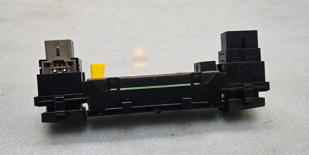 🔥2009-2011 Hyundai Accent Hazard Light Defroster Window Switch Clock Digital