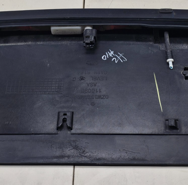 🔥11-20 Dodge Grand Caravan Rear Upper Hatch Spoiler Wing Mount Break Blue OEM