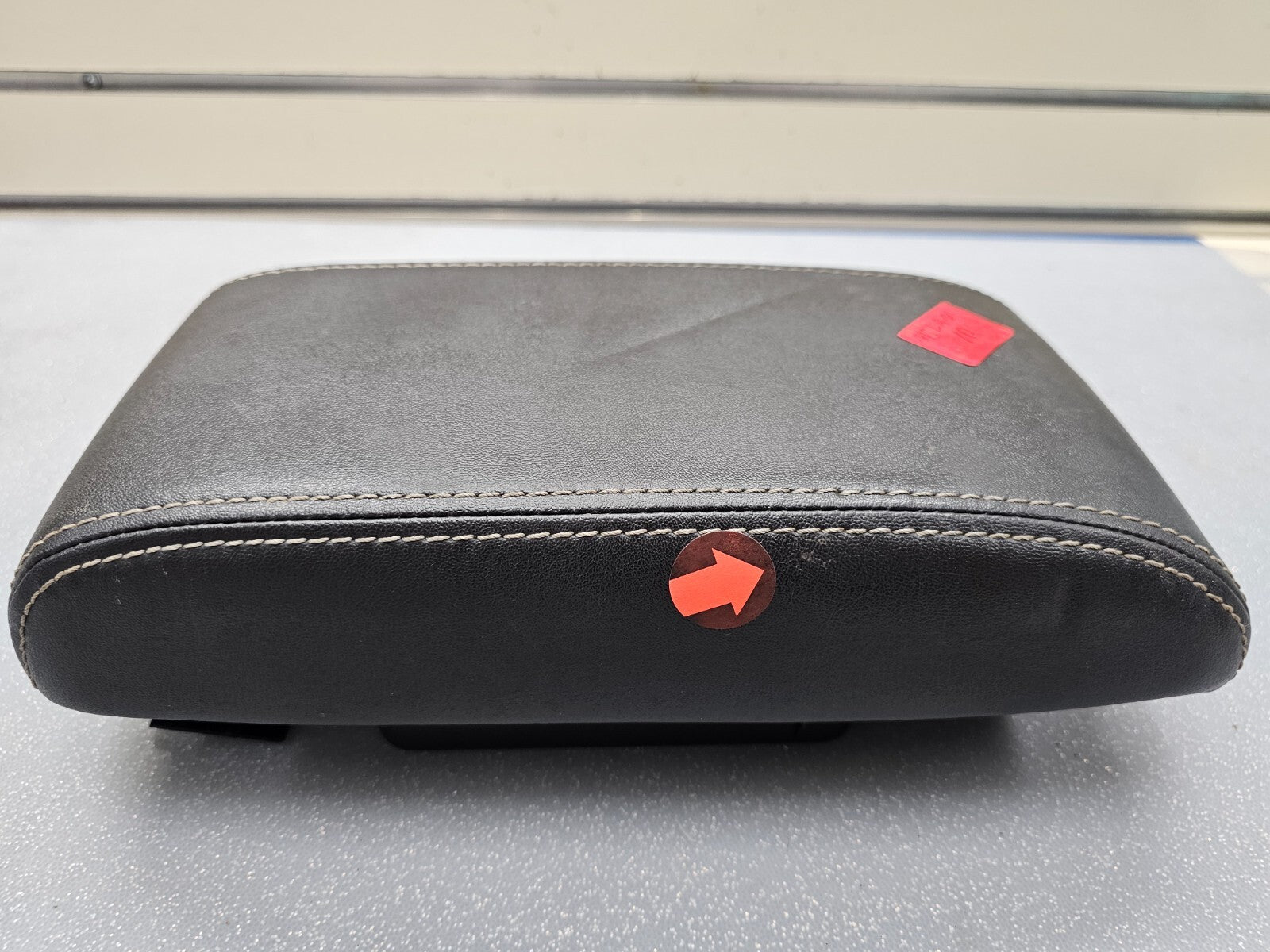 10-12 Fusion Milan Front Center Console Lid Armrest Cover Top Pad Assembly Black