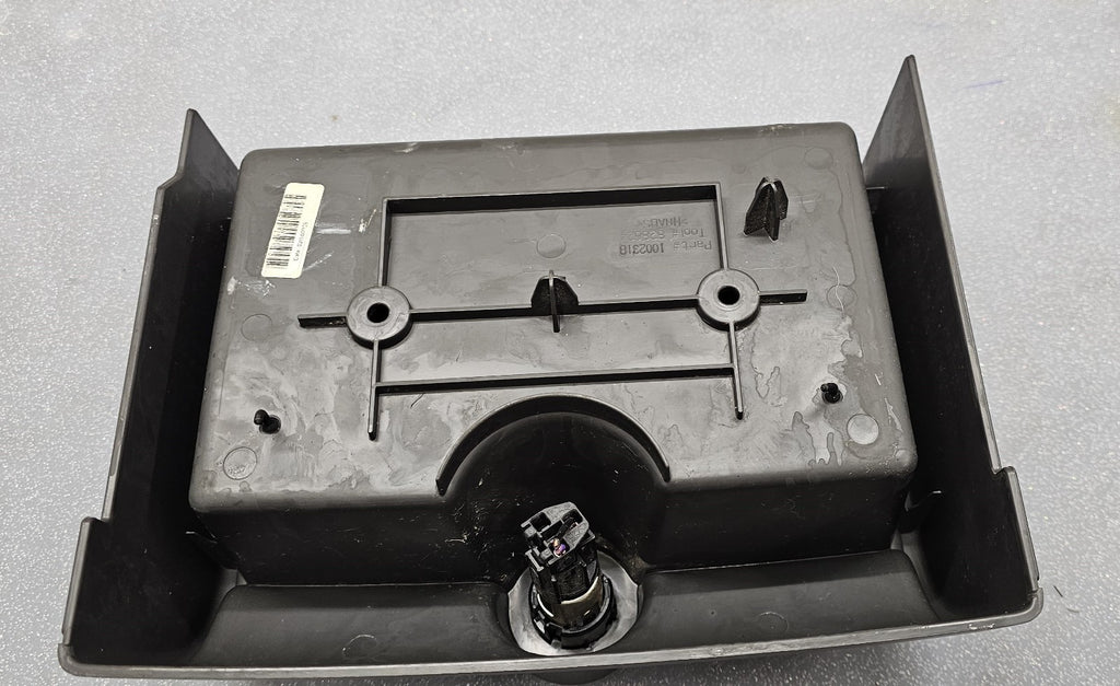 04-08 Ford F-150 CENTER REAR CONSOLE CUP HOLDER DRINK HOLDER JUMP SEAT BLACK OEM