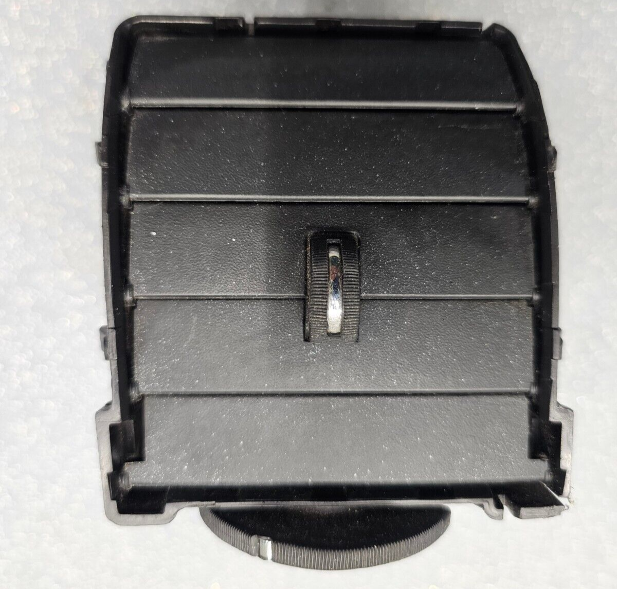 🔥08-10 Chrysler 300 Center A/C Heater Air Vent Filter Outlet Duct Grille Black