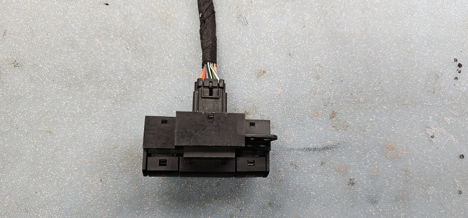 🔥05-10 Chrysler 300 Grand Caravan Hazard Warning Light Control Switch Assembly