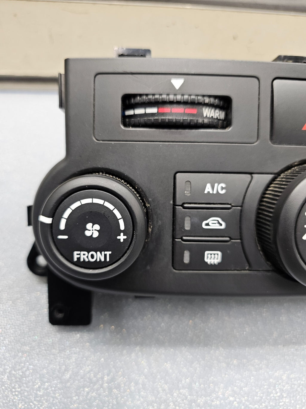 🔥06-14 Kia Sedona Dash A/C Heater Temperature Climate Control Conditioner OEM