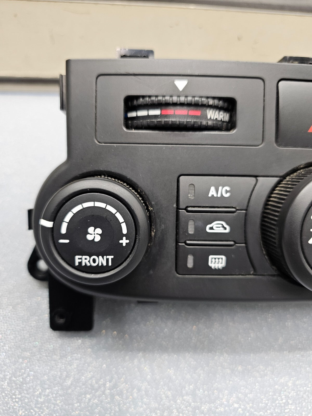🔥06-14 Kia Sedona Dash A/C Heater Temperature Climate Control Conditioner OEM