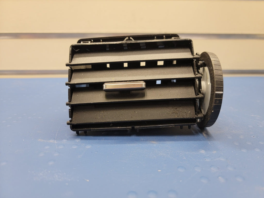 🔥2010 -2012 Ford Fusion Mercury Milan RIGHT Passenger Side Center Air Vent OEM