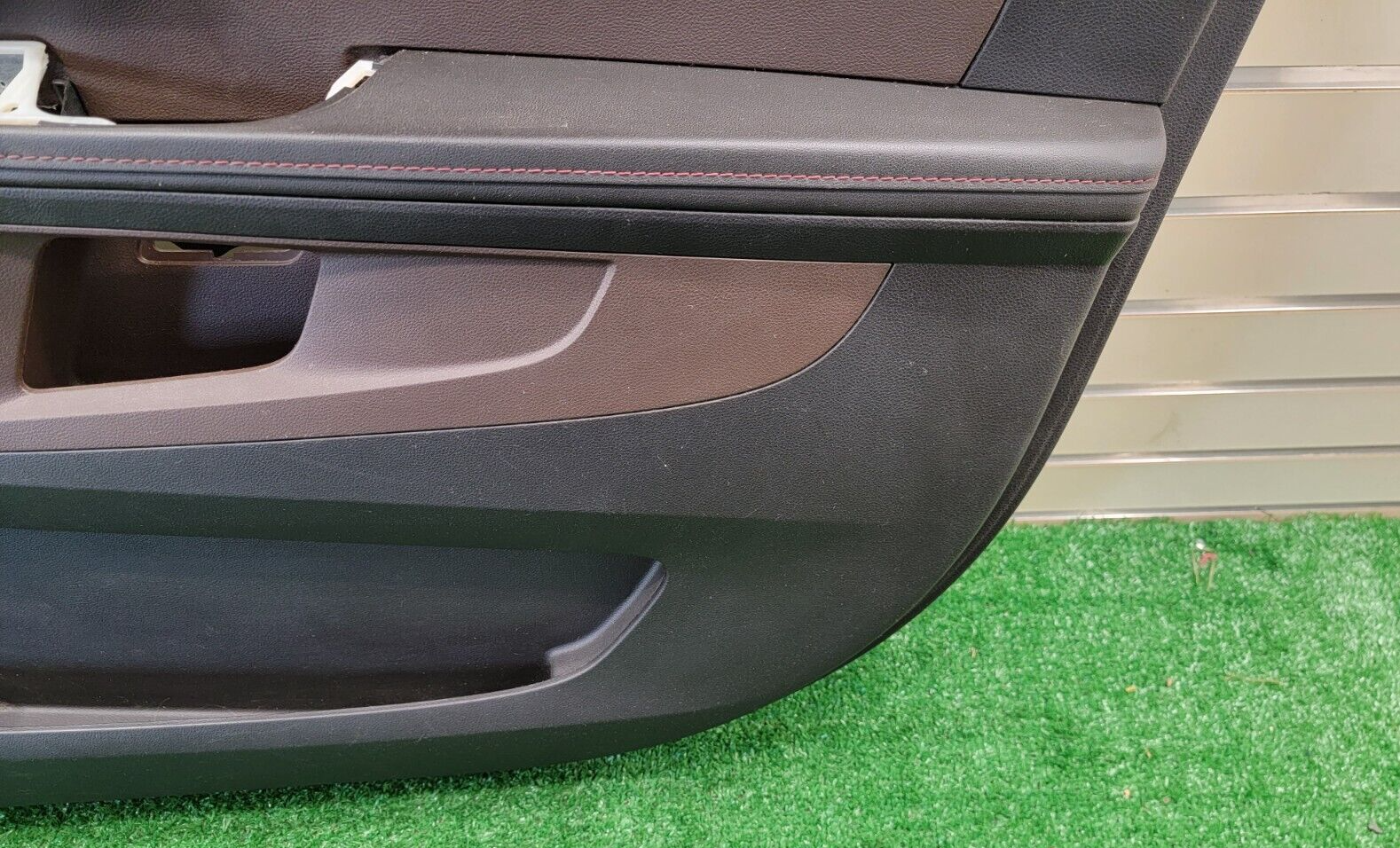 🔥2010-2017 CHEVROLET EQUINOX FRONT DOOR PANEL Right Passenger Black