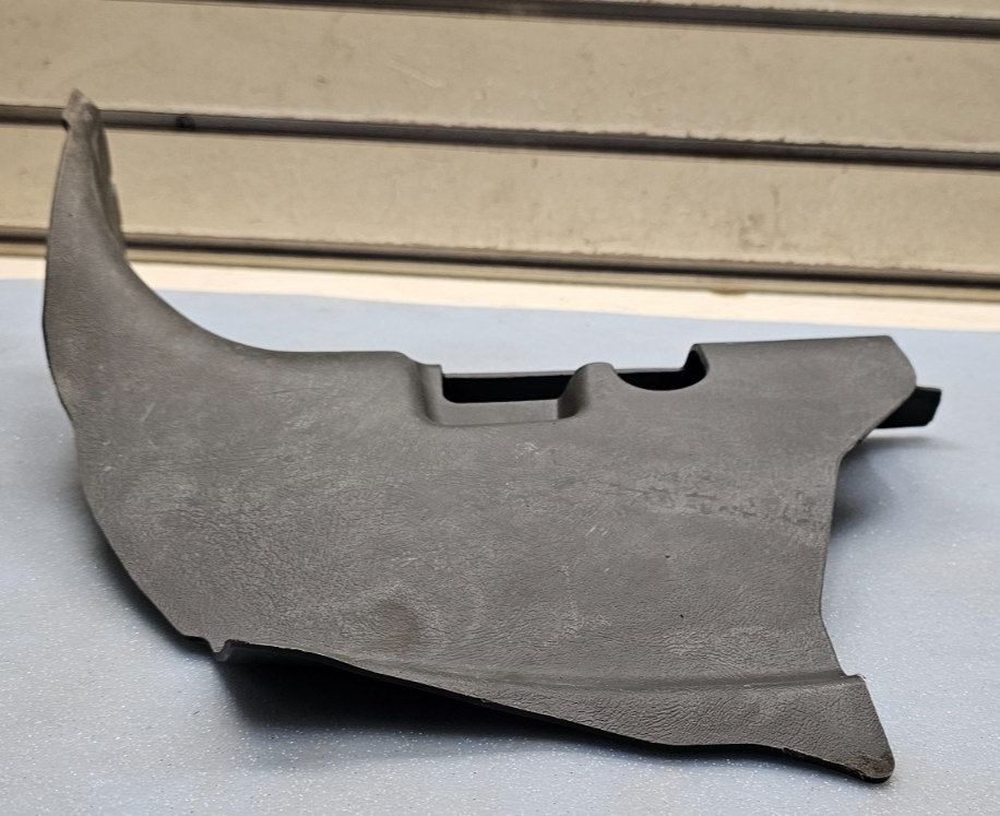 🔥99-06 SILVERADO SIERRA LEFT DRIVER KICK LOWER TRIM PANEL HOOD PROP BLACK