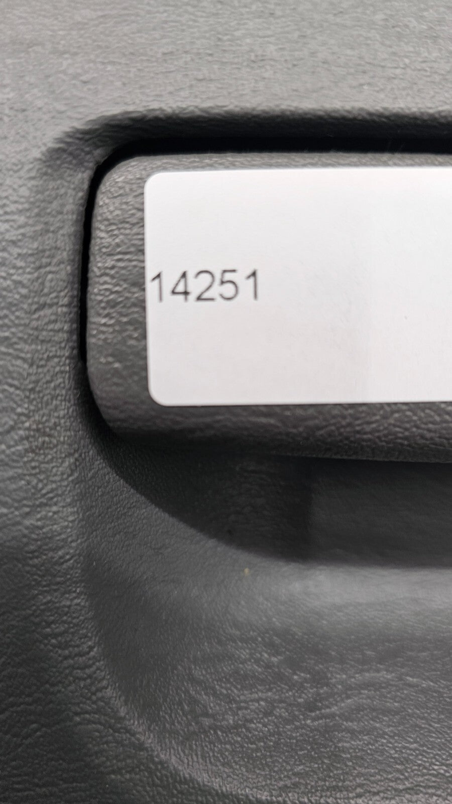 🔥01-07 CARAVAN TOWN COUNTRY VOYAGER DASH GLOVE BOX COMPARTMENT ASSEMBLY GRAY