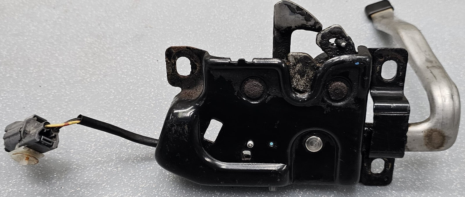 🔥1999 - 2004 HONDA ODYSSEY HOOD LATCH LOCK WITH SENSOR OEM