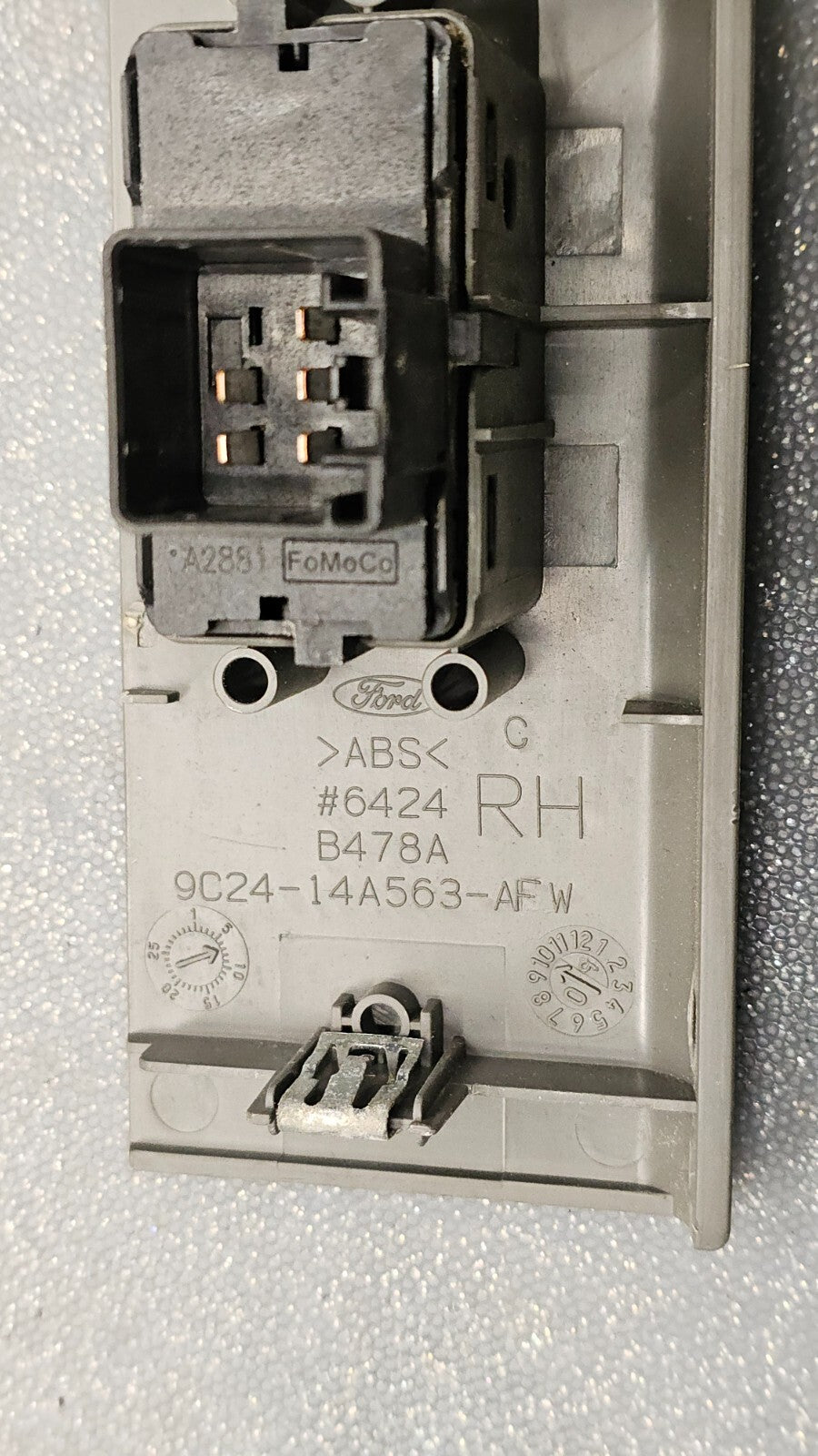🔥09-14 FORD E150 E250 E350 Right Passenger Front Power Door Window Switch Gray