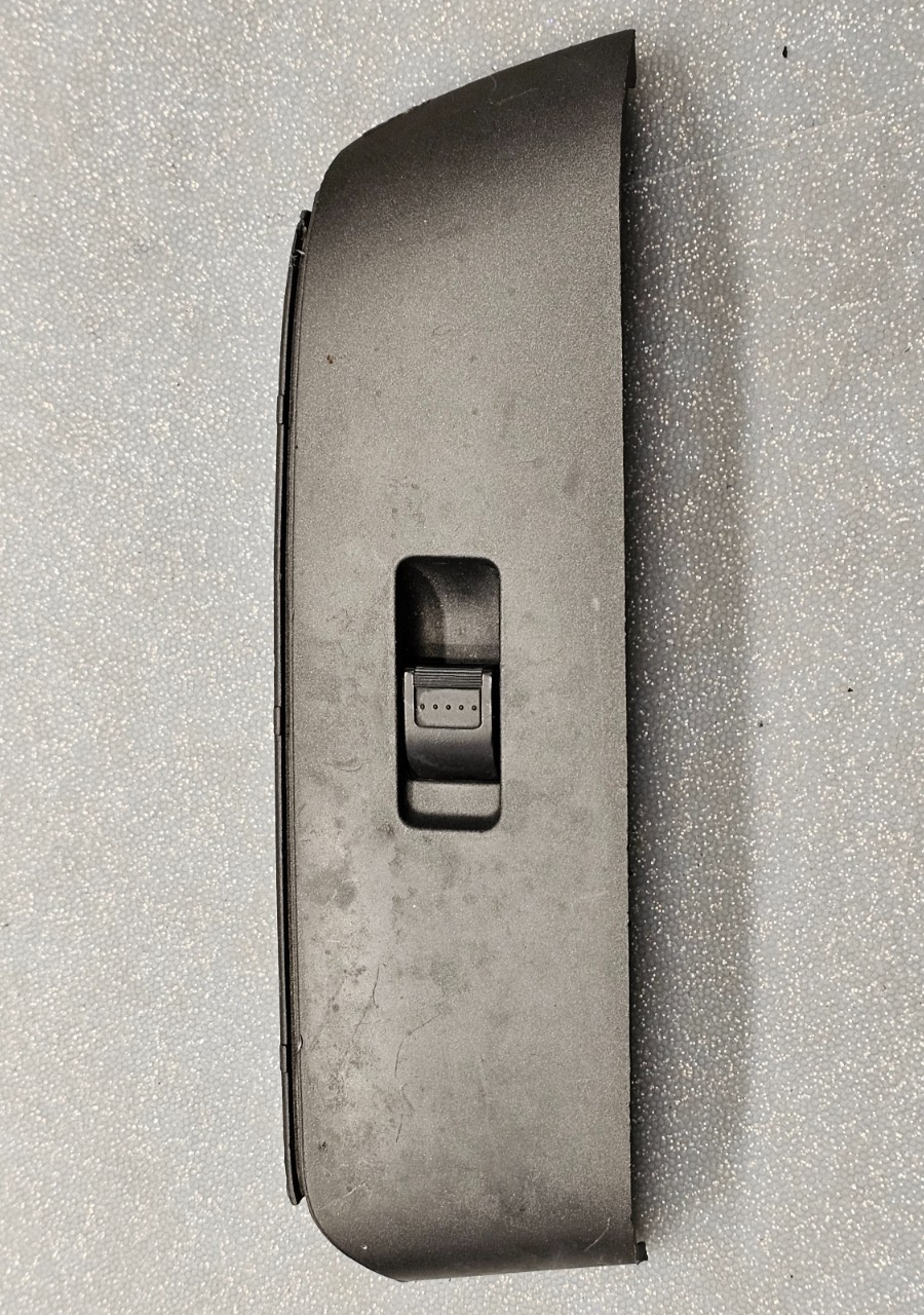 07-08 HONDA FIT FRONT RIGHT PASSENGER DOOR WINDOW CONTROL SWITCH ASSEMBLY BLACK