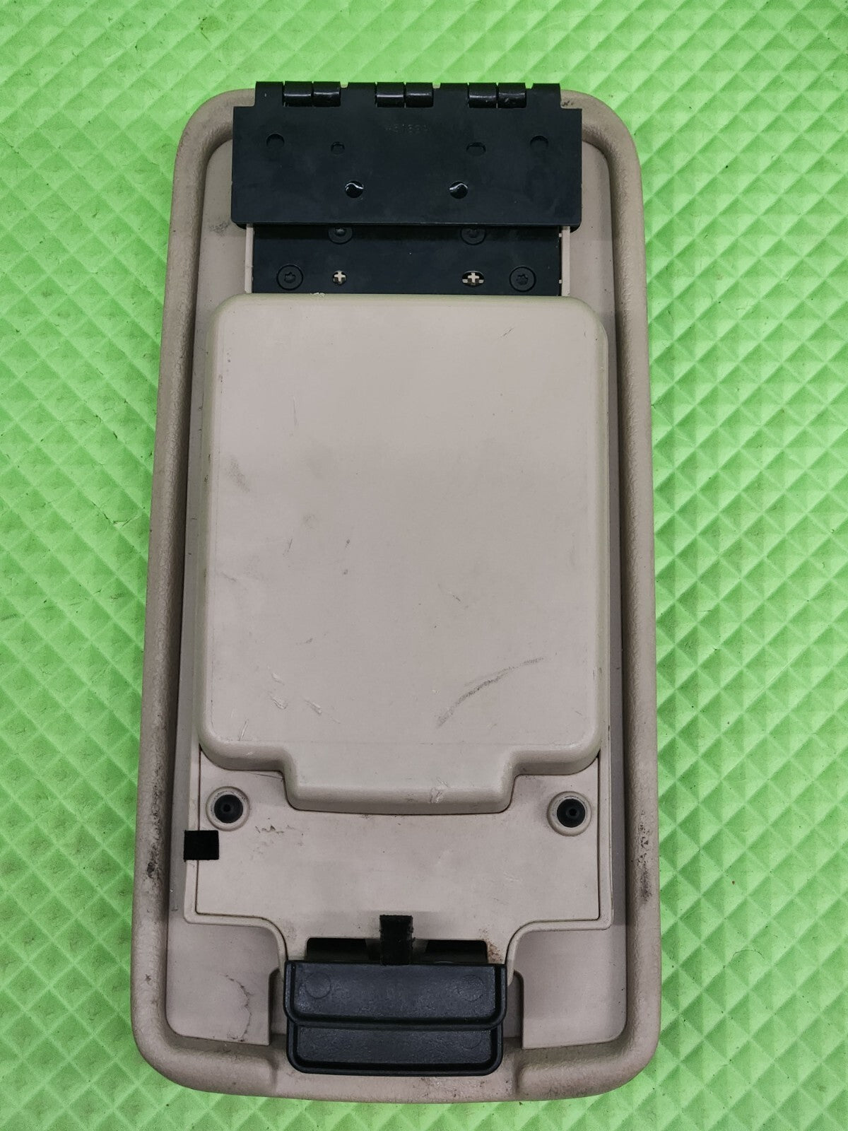 2010-2012 FORD FUSION Front Console Armrest Cover Lid Morad Parts GRAY