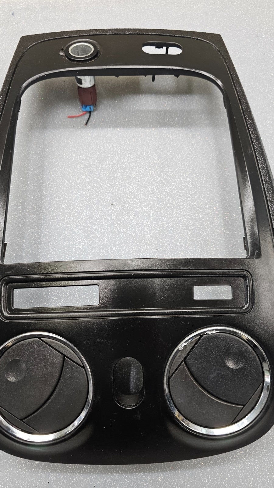 🔥06-11 HHR Center Dash AM FM Radio Display Stereo Audio Trim Gray B37 Black