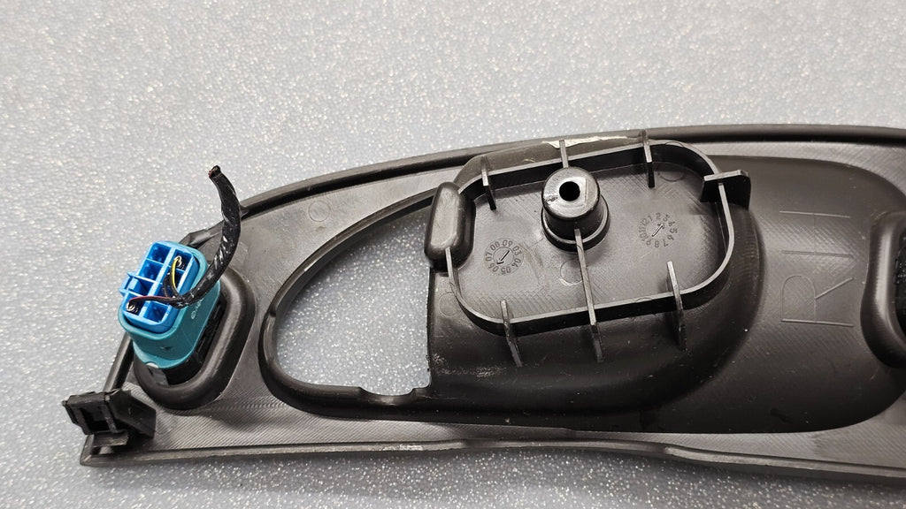 🔥00-07 Ford Focus Front Right Passenger Door Window Control Switch Lock Black