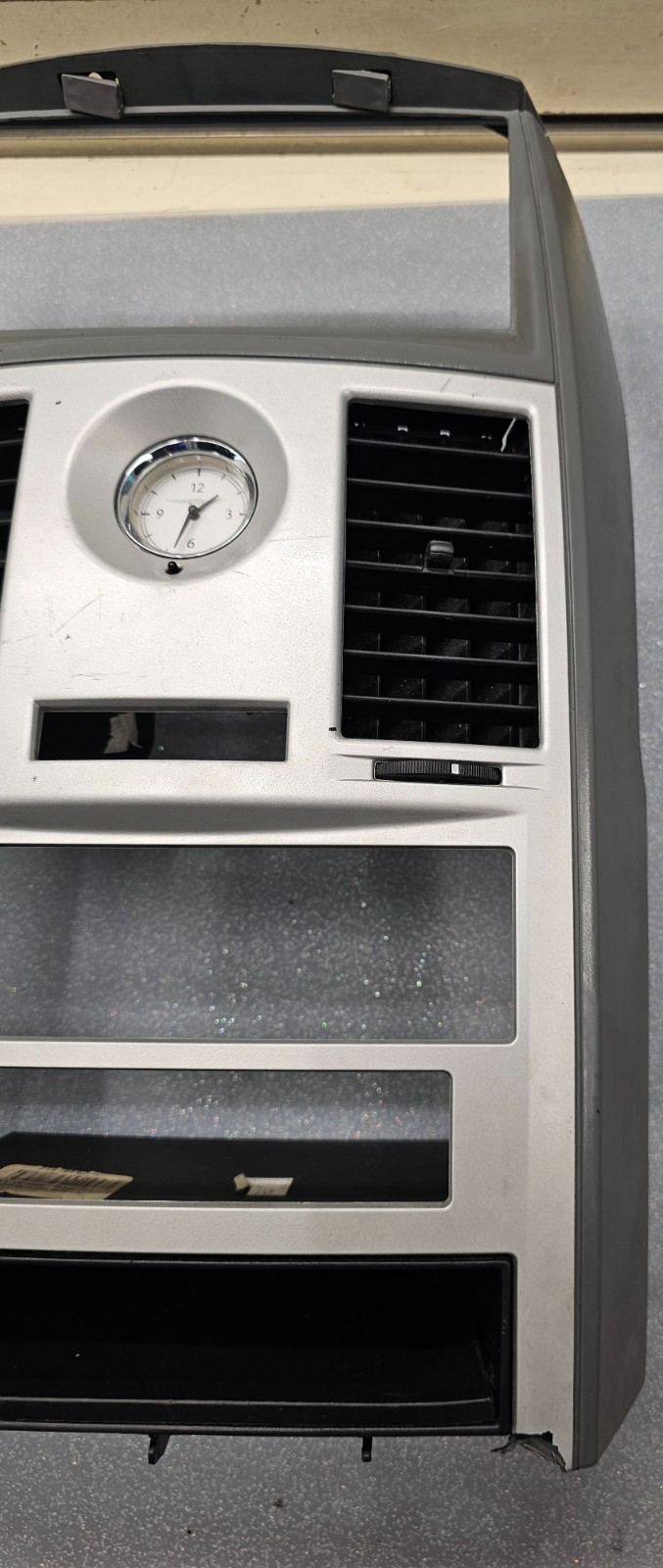 08-10 Grand Caravan Town Country Dash Radio Stereo Trim Bezel Panel SILVER/GRAY