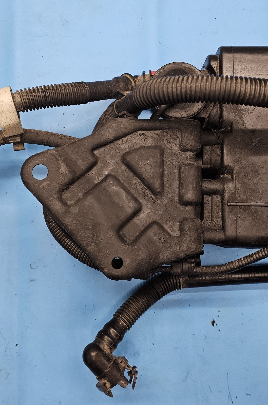 12-13 TOYOTA COROLLA FUEL VAPOR CHARCOAL EVAP EMMISION CANISTER ASSEMBLY GENUINE