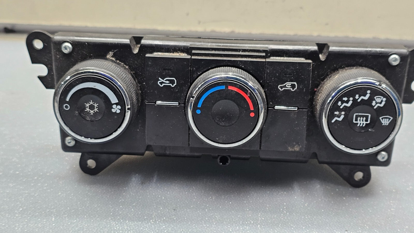 🔥07-09 CHEVY EQUINOX DASH CENTER AC HEATER CLIMATE TEMPERATURE CONTROL UNIT OEM