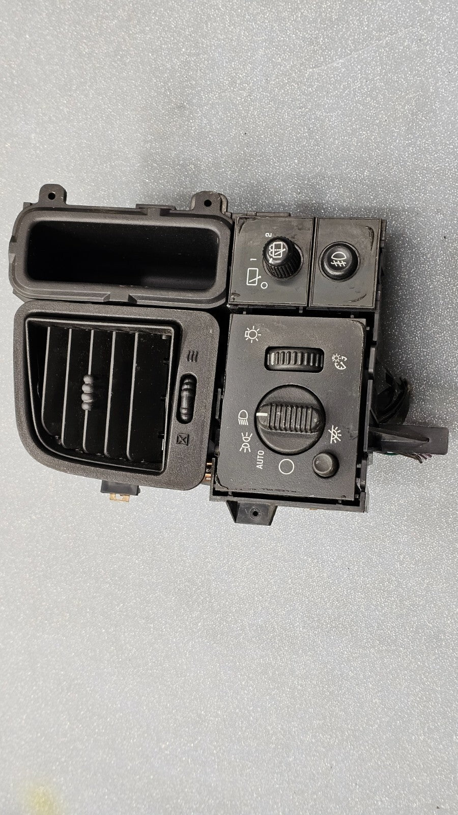 🔥99-06 Chevy Silverado Sierra Headlight Switch left Driver Air Vent Black HS19
